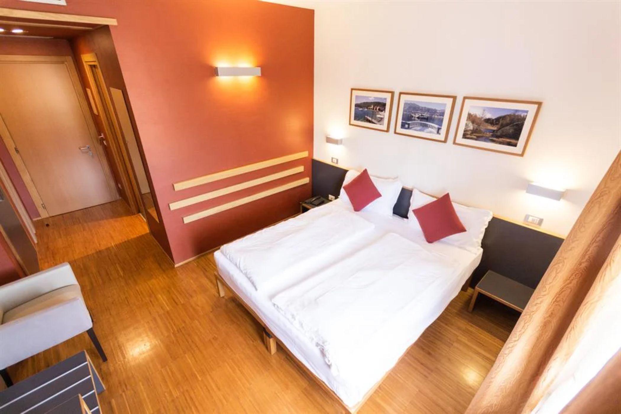 Hotel Cortese Armeno Exteriör bild