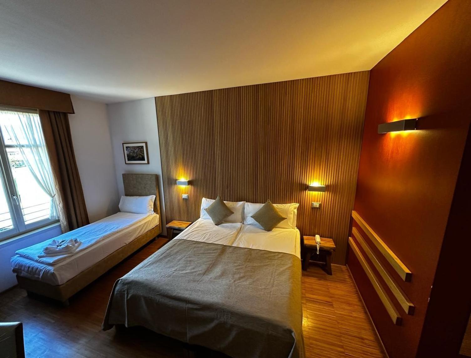 Hotel Cortese Armeno Exteriör bild